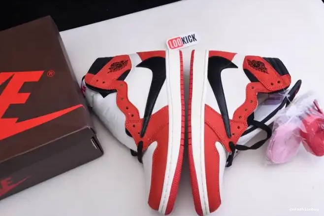 OG - 1 TRAVIS HIGH CD4487 RETRO X 100(RED) JORDAN AIR SCOTT 0706
